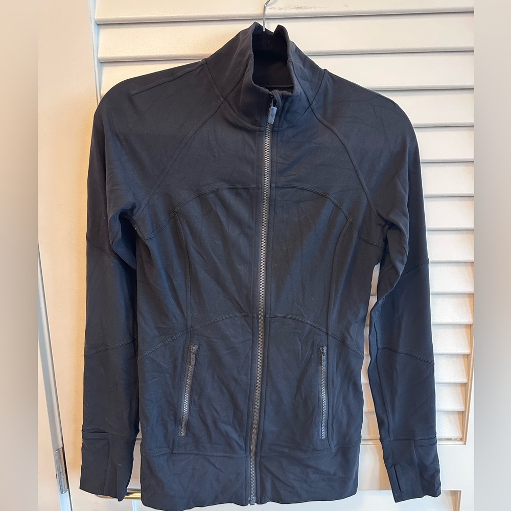 lululemon black contour jacket - Size 6 - *Nulu